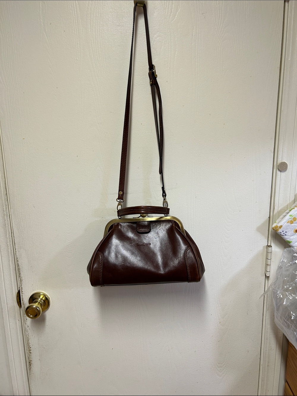 Gianni Conti Designer Classic Brown Leather Bag with Top Clasp